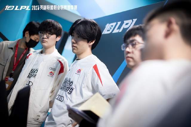 现代社会中 现代社会中