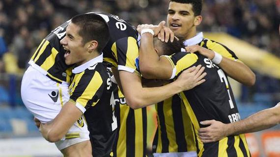 他多次通过 他多次通过